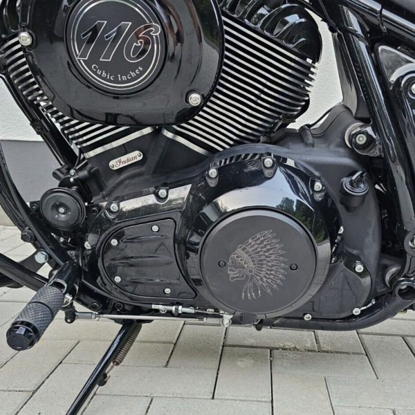 Motordeckel - links - mit Lasergravur - Indian Skull