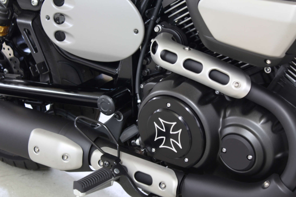 Motordeckel - hinten rechts → mit Lasergravur → Cross